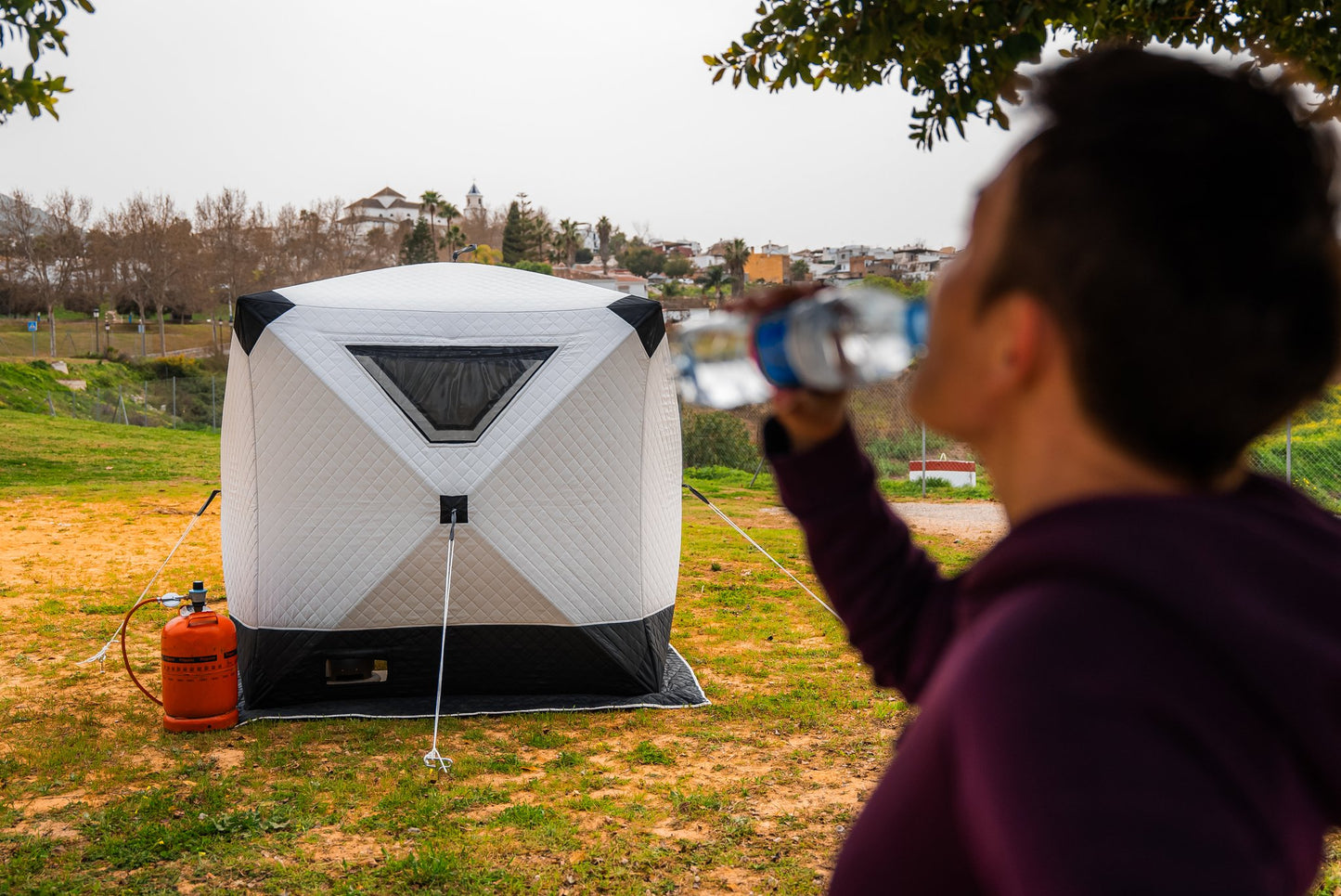FinSteam Fritid pop-up portable gas sauna tent for 2-4 people