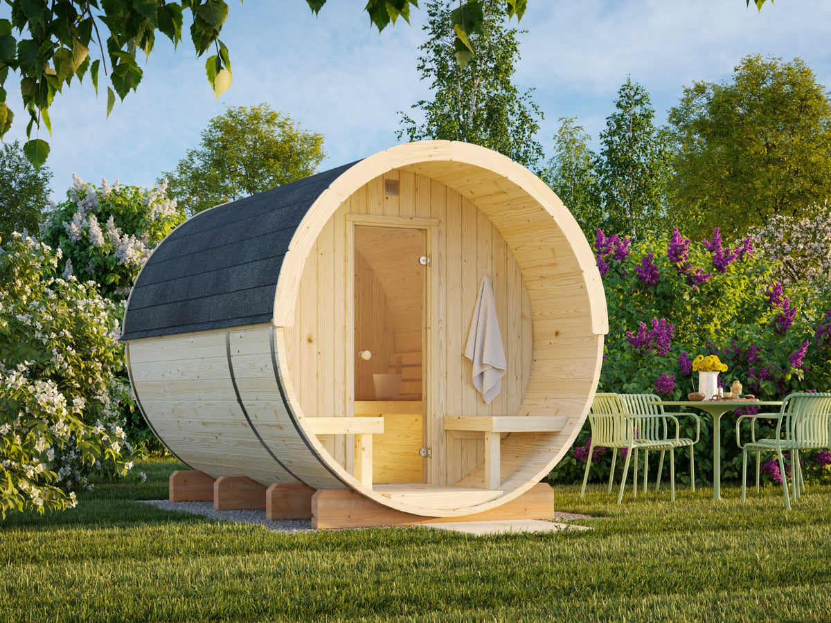 Vaat 290 barrel sauna in Nordic spruce in a garden