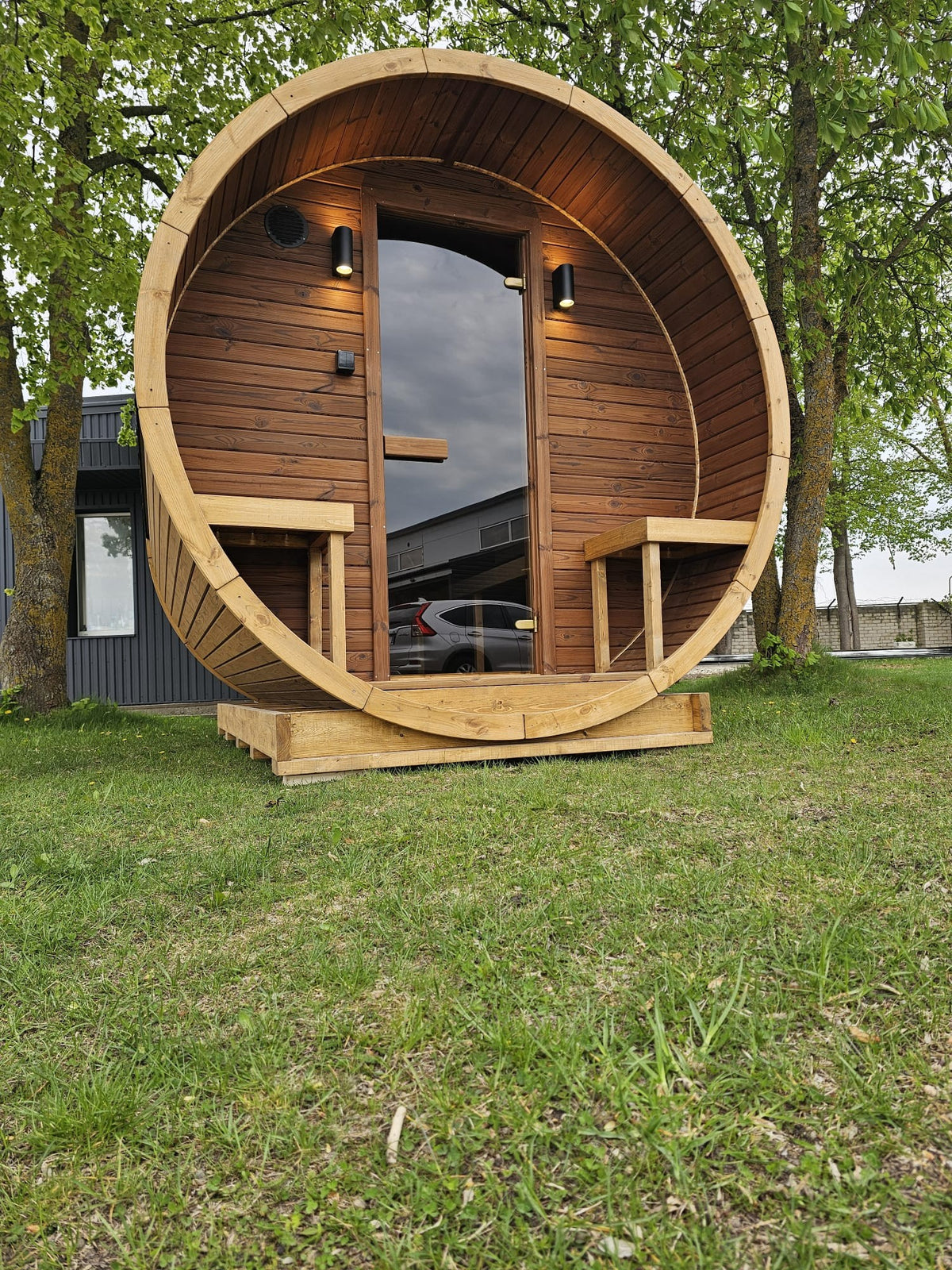 Vanne 3m thermowood barrel sauna front view with door open