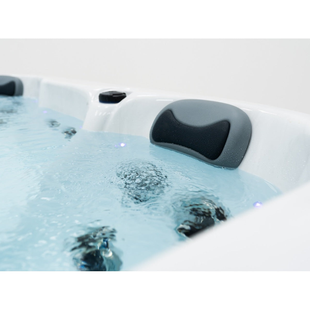 Elysium Dual 7 Plug & Play Hot Tub — 5 Person with Dual Loungers | Steam & Oak