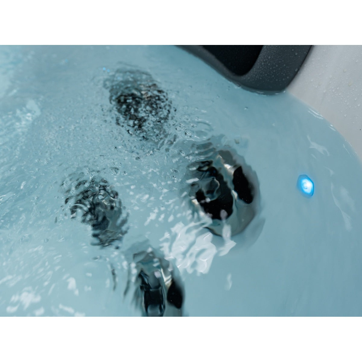 Elysium Dual 7 Plug & Play Hot Tub — 5 Person with Dual Loungers | Steam & Oak