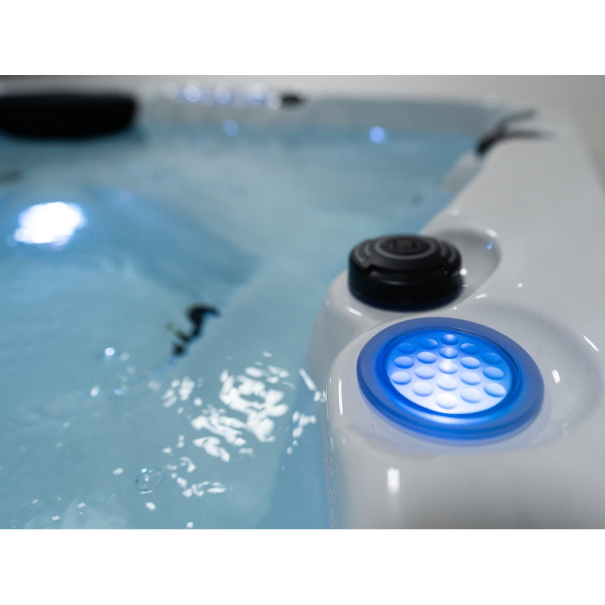 Elysium Dual 7 Plug & Play Hot Tub — 5 Person with Dual Loungers | Steam & Oak