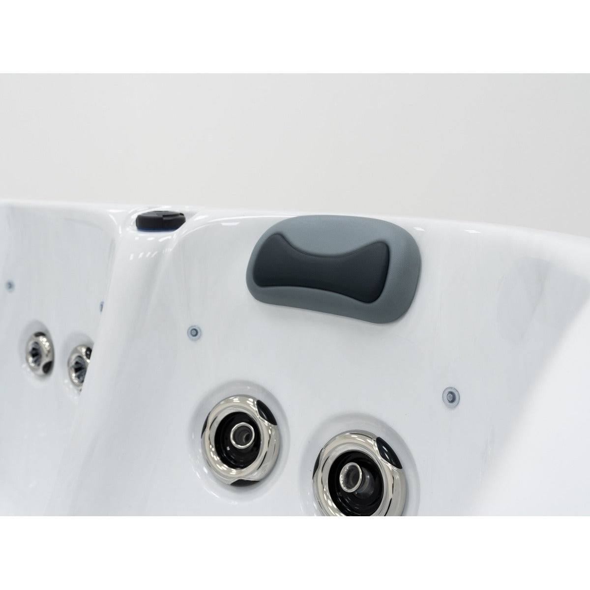 Elysium Dual 7 Plug & Play Hot Tub — 5 Person with Dual Loungers | Steam & Oak