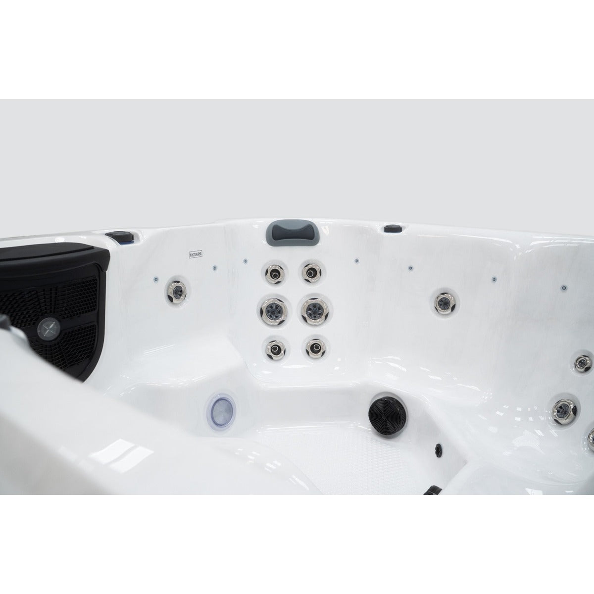 Elysium 6 Plug & Play Hot Tub — 6 Person with Lounger | Steam & Oak