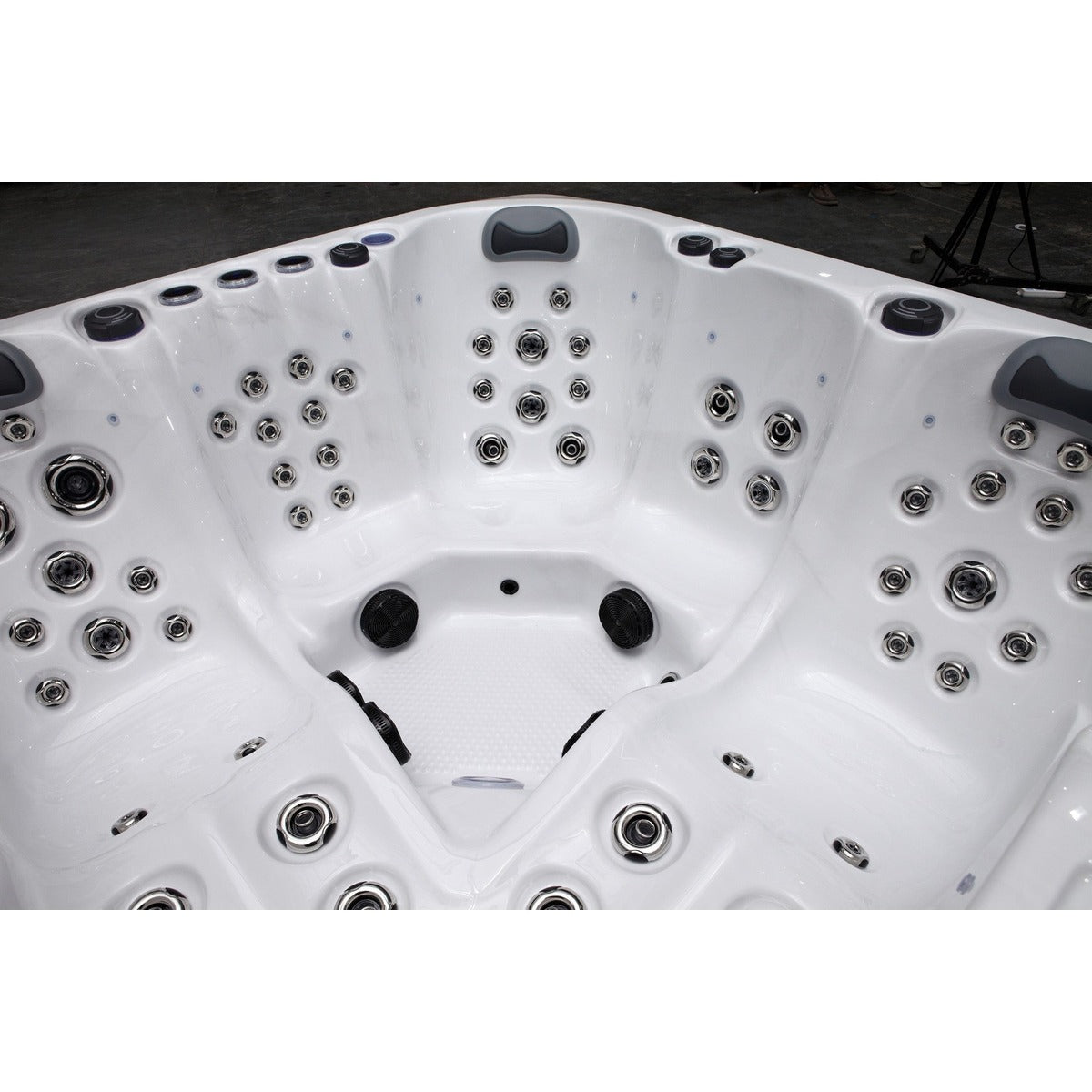 Elysium Dual Hot Tub — 5 Person 32A with Dual Loungers | Steam & Oak