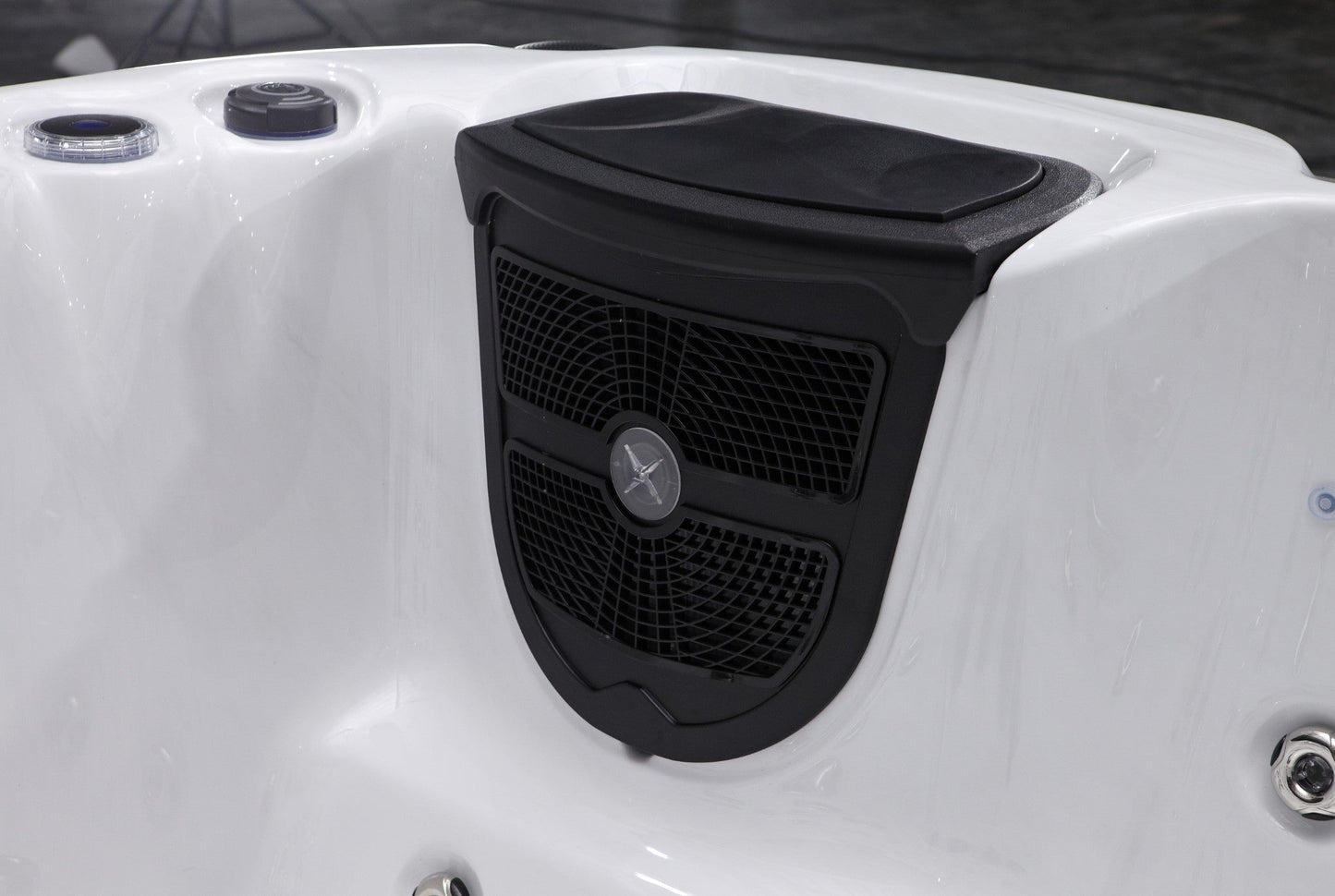 WithinWellness Aurora | 6-Person High Power 32A Hot Tub