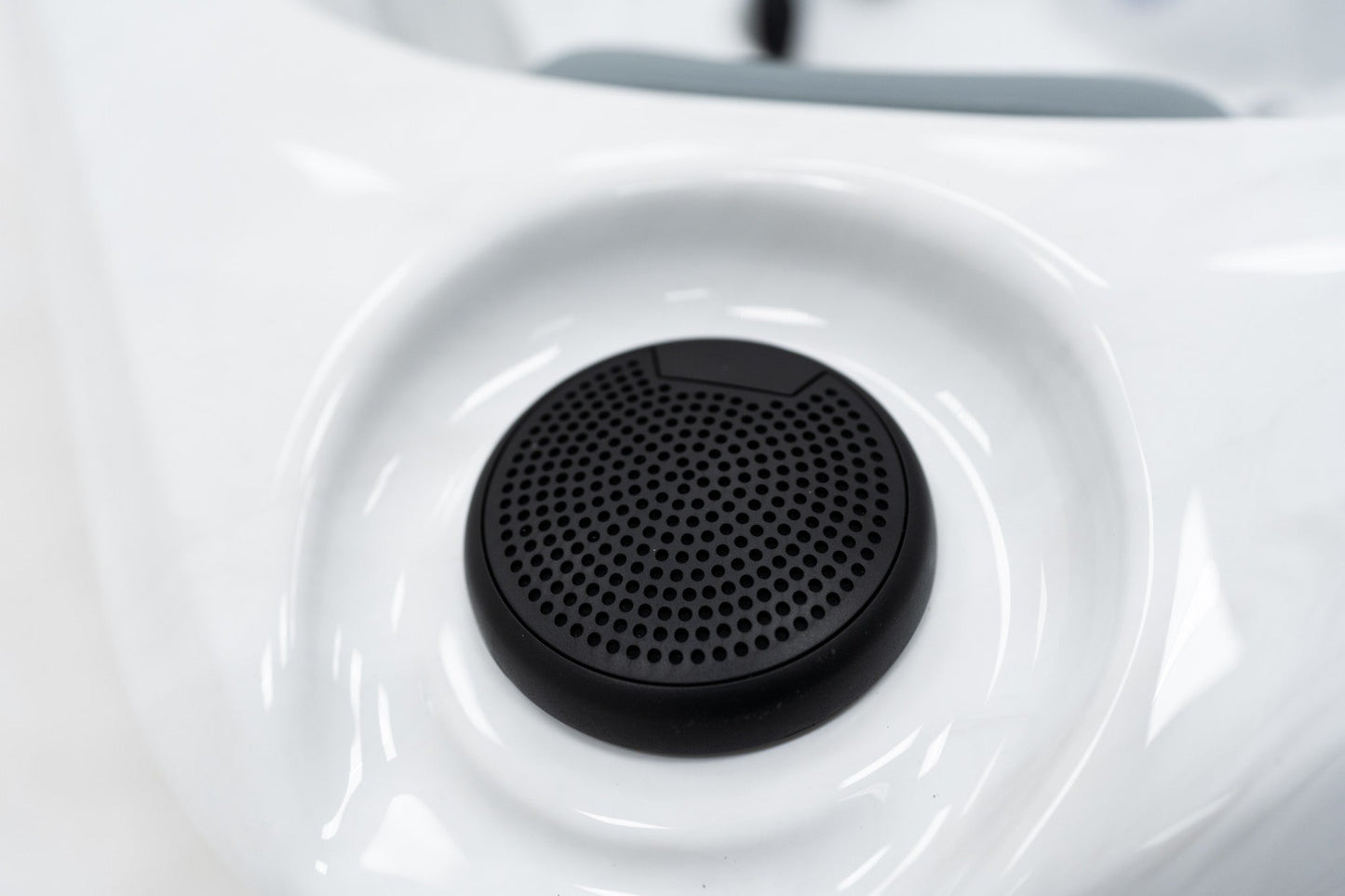 WithinWellness Aurora | 6-Person High Power 32A Hot Tub