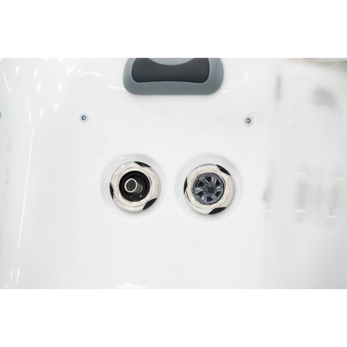 Serenity 3 Plug & Play Hot Tub — 3 Person with Lounger | Steam & Oak