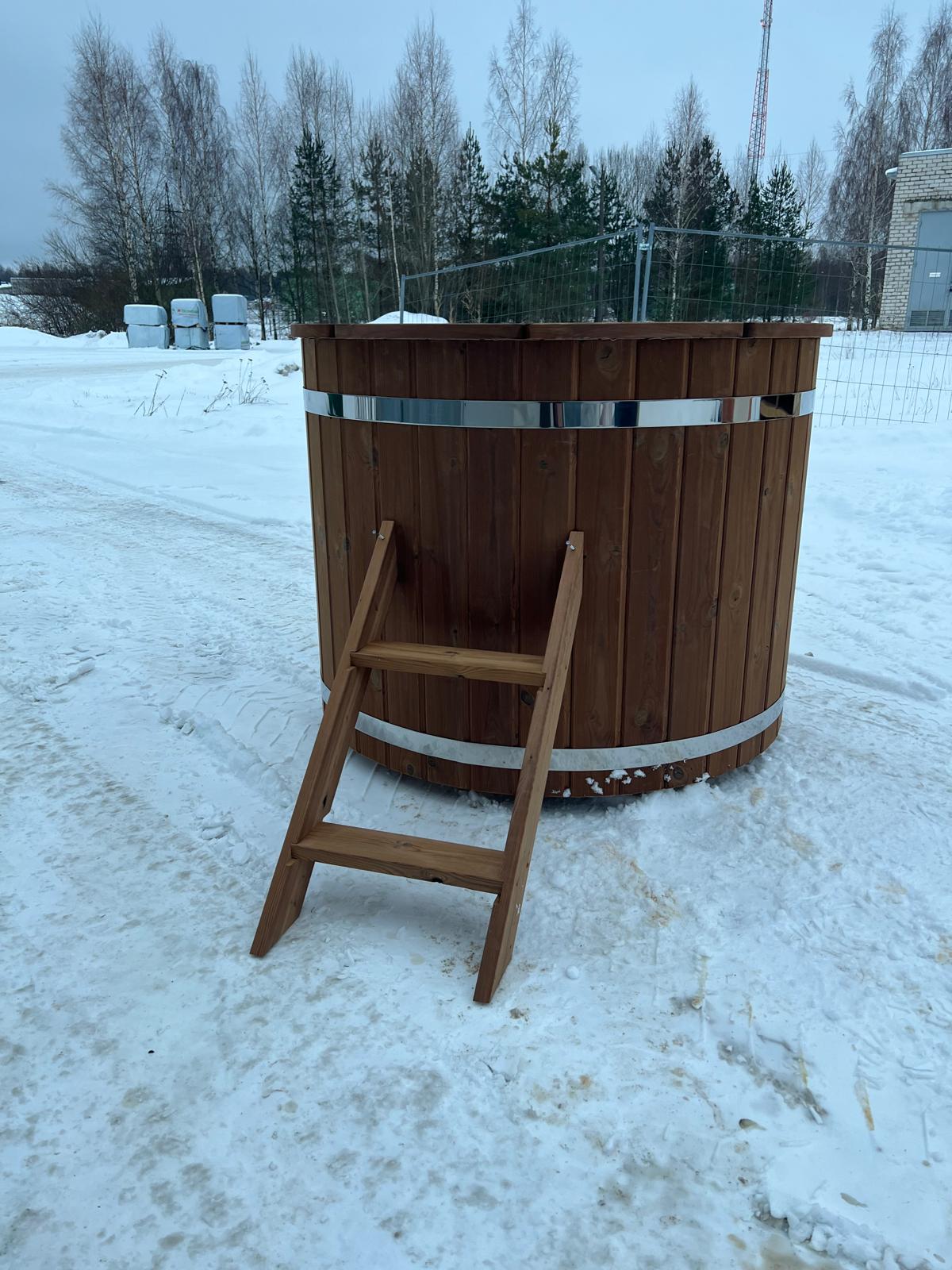 Halla 120 barrel cold plunge tub liner detail