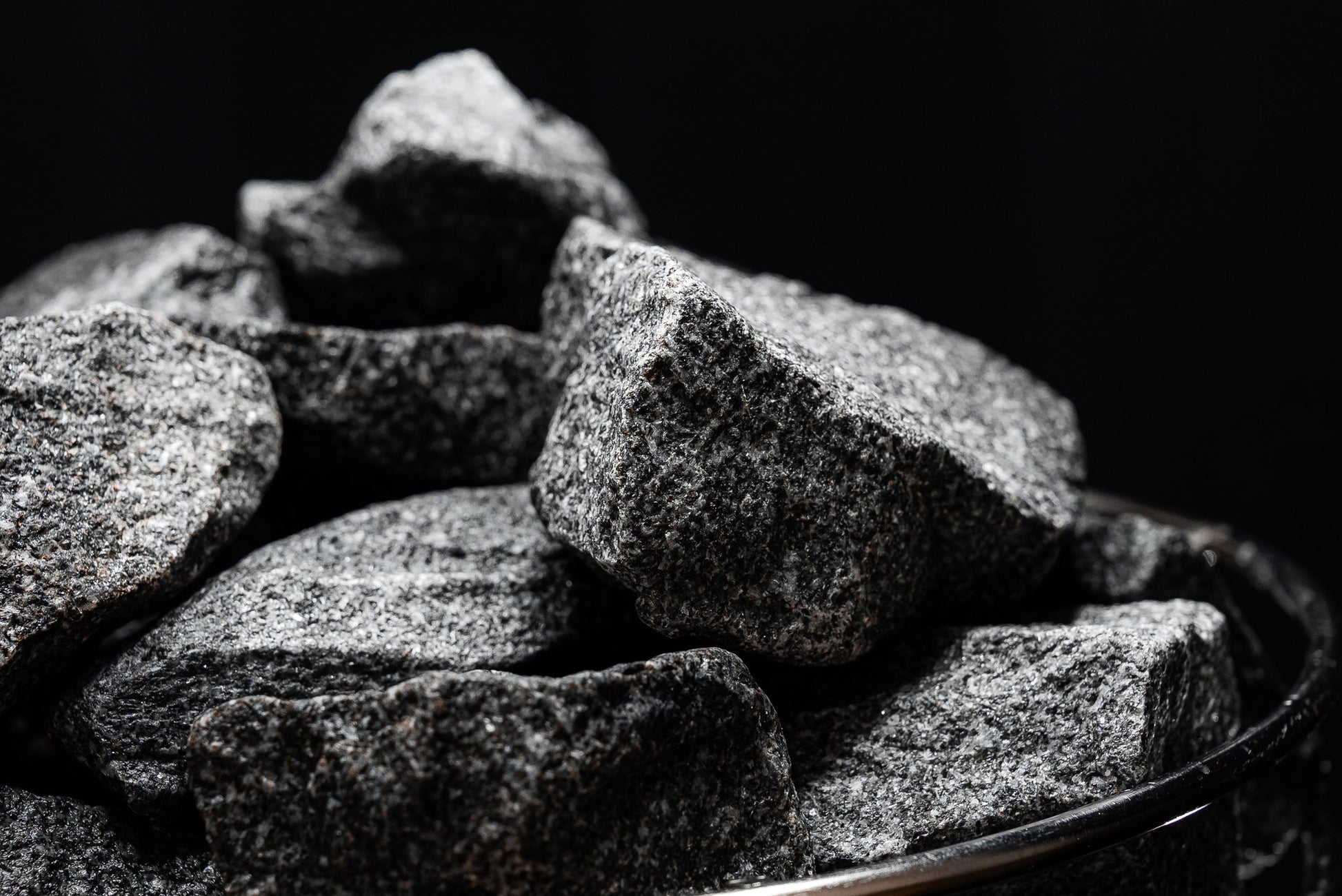 FinSteam pre-washed sauna stones for the Orbis cage