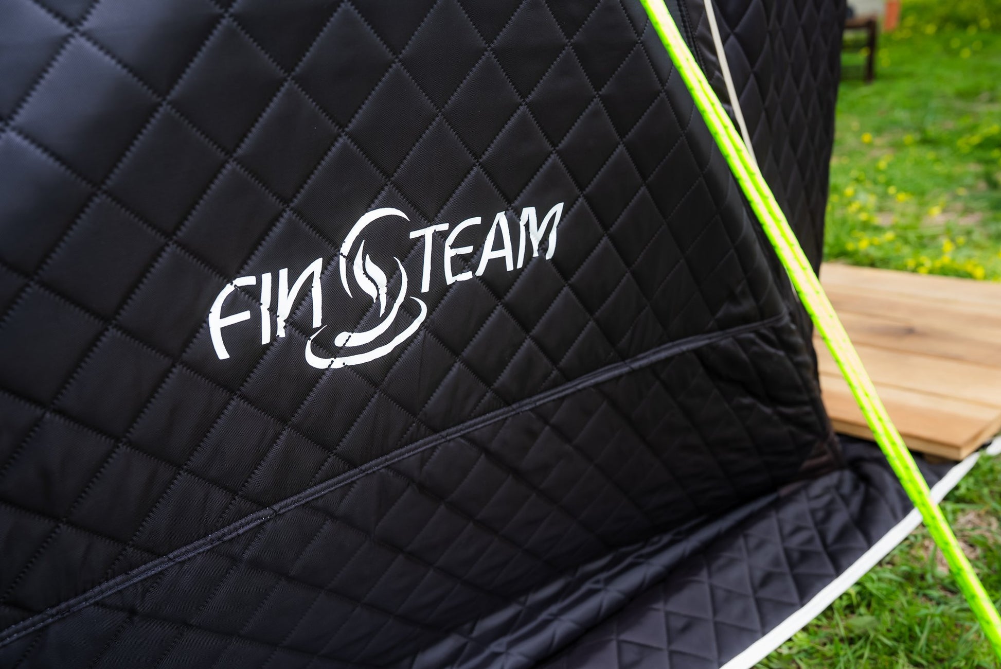 FinSteam Fritid X premium connectable pop-up gas sauna tent for 2-4 people