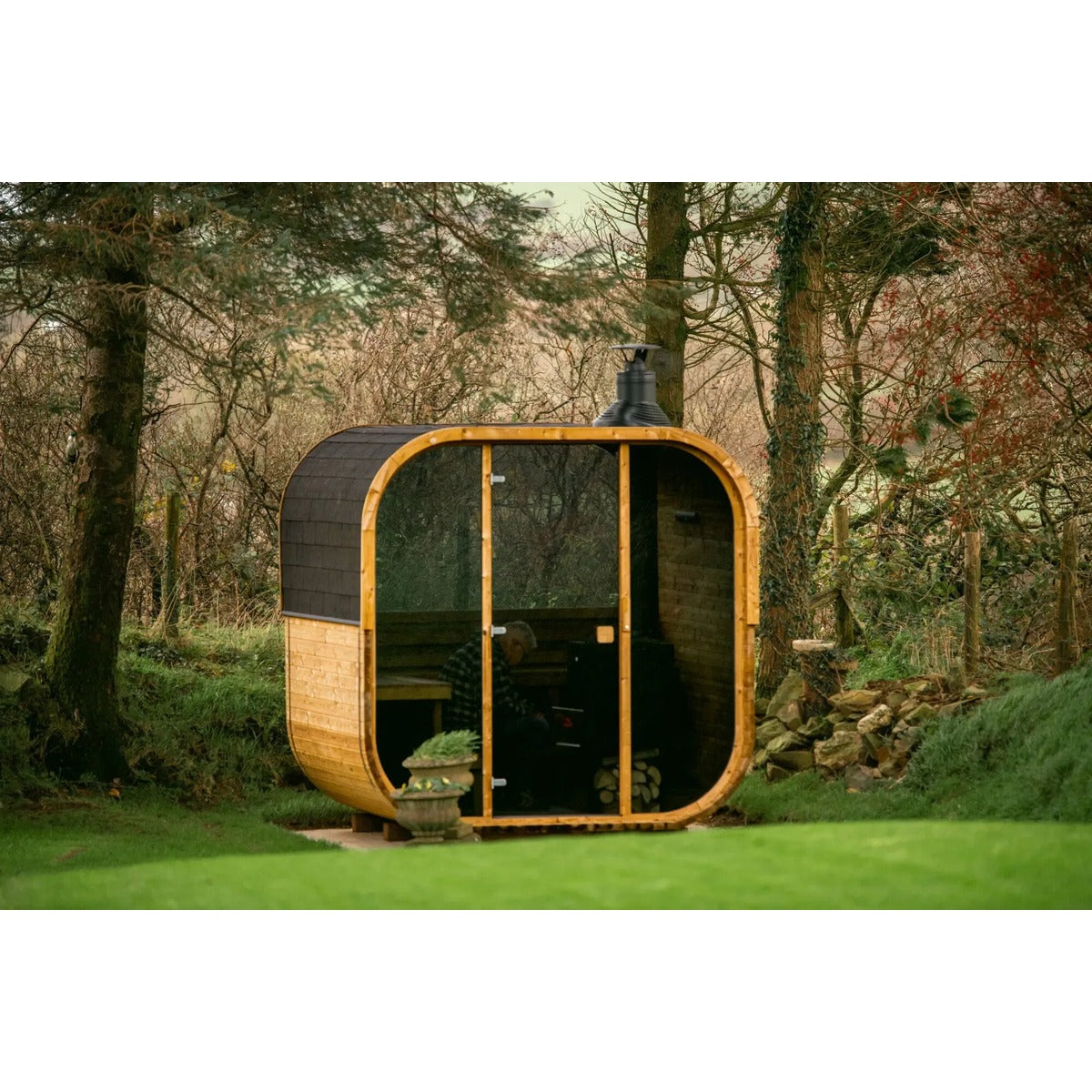 Hekla Cube Sauna 250 outdoor cube sauna product image.