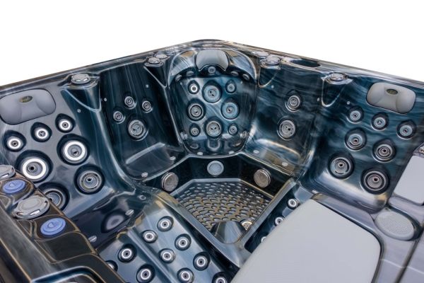 Platinum 4 Hot Tub — 5 Person 32A Luxury Spa | Steam & Oak