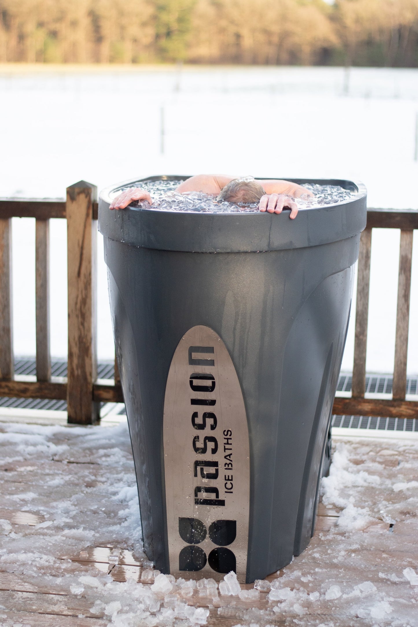 Single-person ice bath in a grey moulded shell, shown from the front with the chiller step alongside