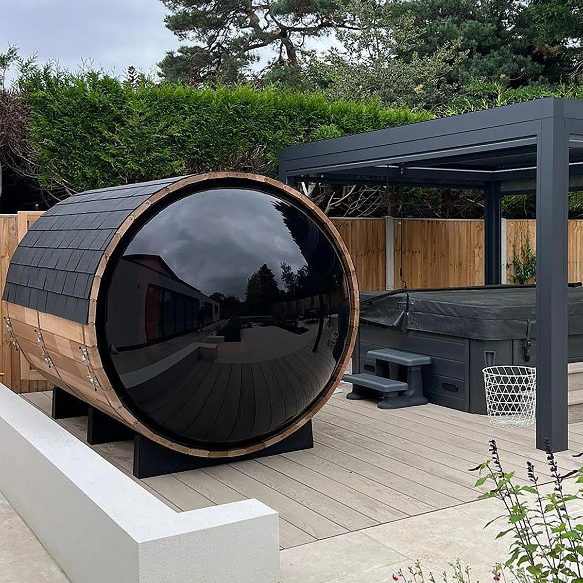 Vantage 1800 Barrel Sauna — 4 Person Outdoor Panoramic | Steam & Oak