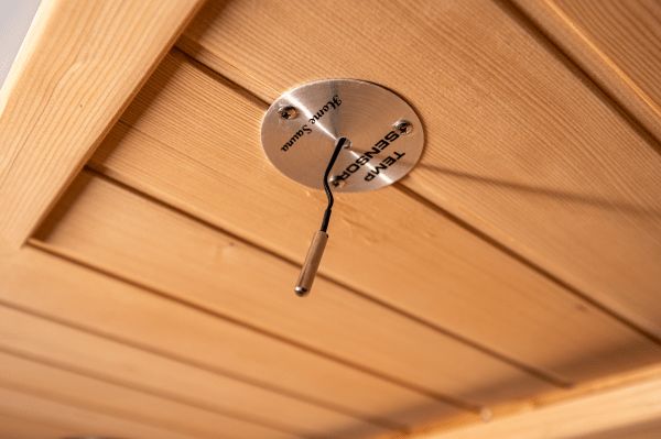 Ceiling vent/fixture inside Studio infrared sauna (SRA100-A).